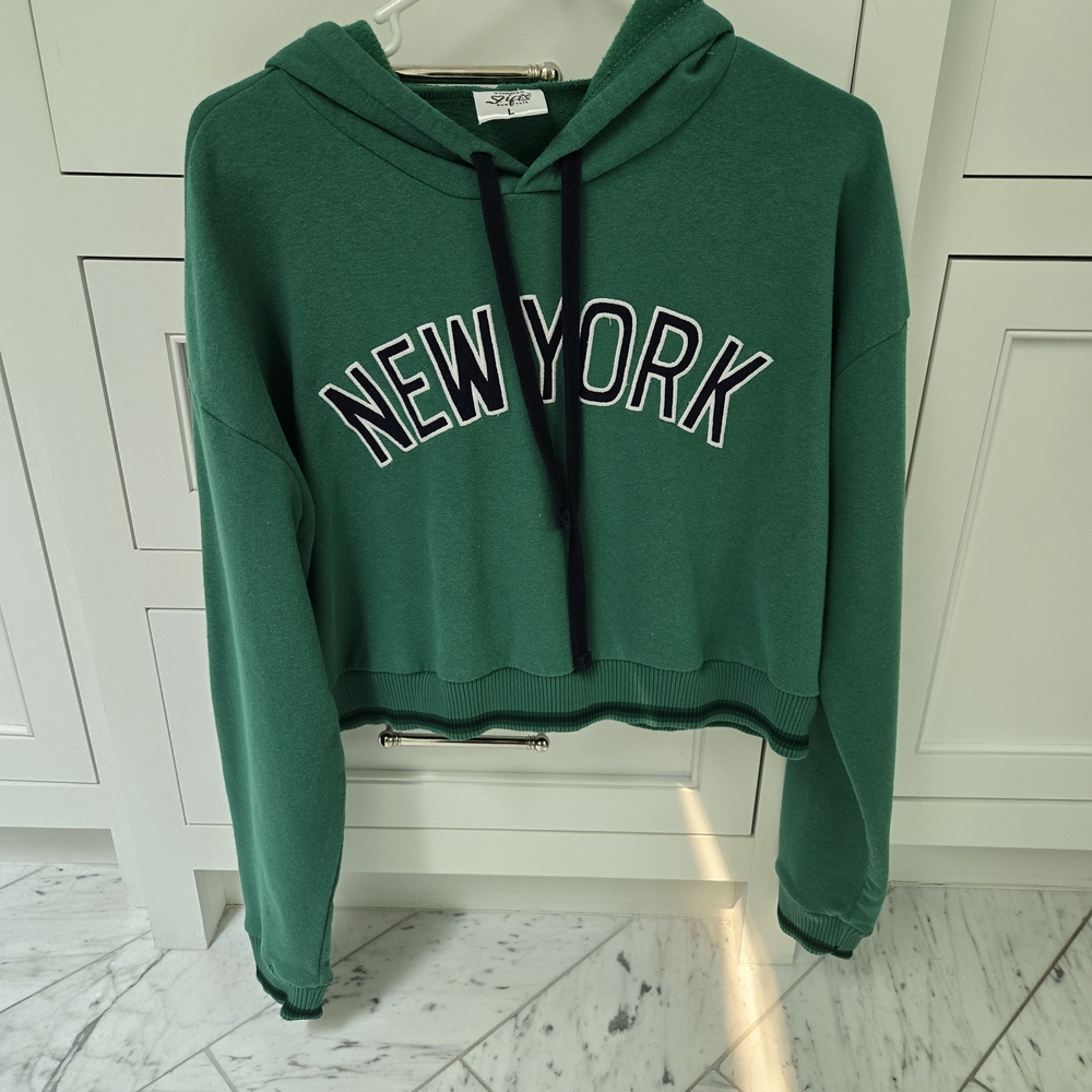 Green Hoodie with New York Print